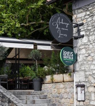 Auberge du Vieux Lanas Logis Hotel Restaurant