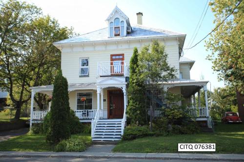 Auberge Internationale de Rivière-du-Loup O76381