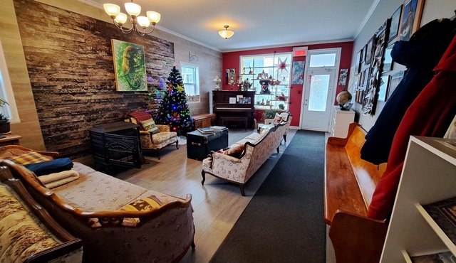 Auberge Jeunesse LouLou's Backpacker Hostel
