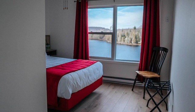 Auberge Lac du Pin Rouge