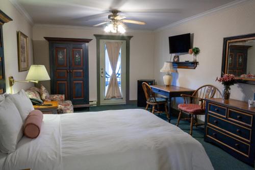 Auberge Lakeview Inn