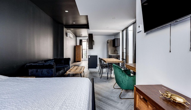 Auberge Le Xavier offers complete lofts in the heart of Old Terrebonne.