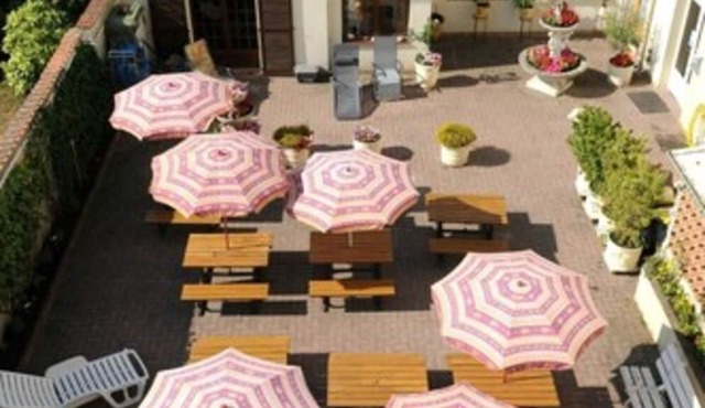 Auberge Riva Bella - Hostel