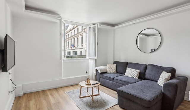 Aubervilliers Modern flat in for 4 persons