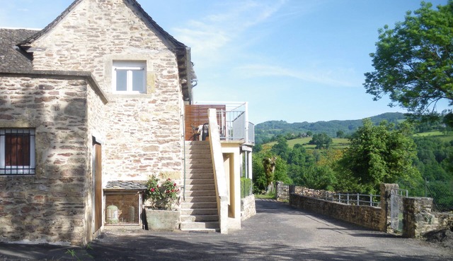 AUBRAC VALLEY OF THE LOT (2 STARS)