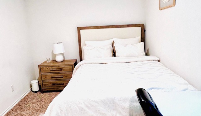 Aubrey Haven – Private bedroom Suburban Comfort