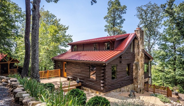 Aubrey's Nest - Secluded Log Cabin with Panoramic Mountain Views & Cozy Vibes