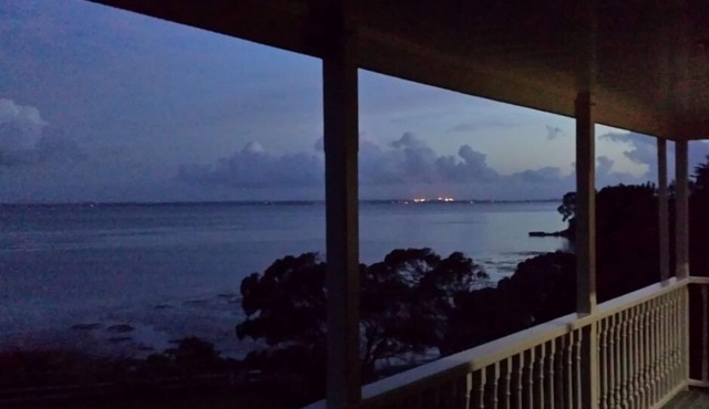 Auckland Beach Retreat