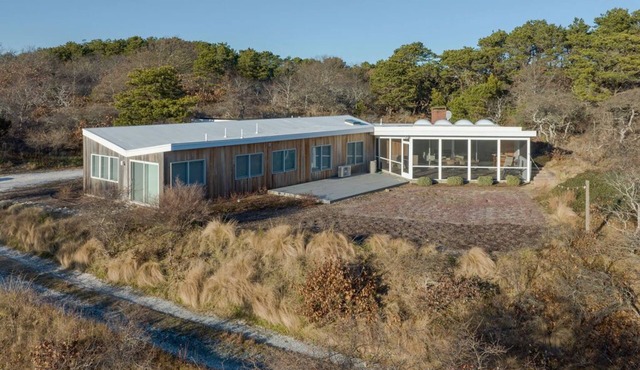 AUG 9-16 AVAILABLE! Newly Reno'd GORGEOUS, Water View, Beach Access (CS0034)