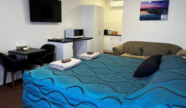 Augusta Courtyard Motel