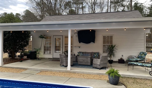 AUGUSTA NATIONAL WOMEN'S AMATEUR & MASTERS RENTAL - SIX MILES FROM THE NATIONAL