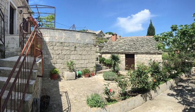 Augustinovi Dvori