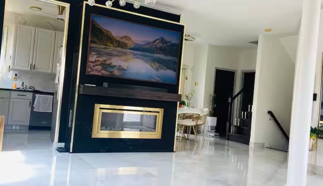 Aum Quite Heaven Stay