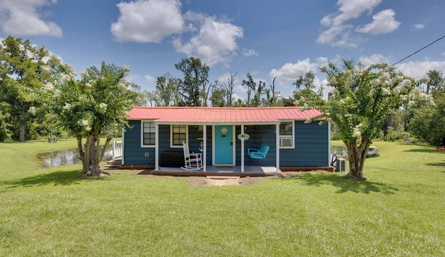 'Aunt Lucille's Place' - Cozy Cottage in Glenwood!