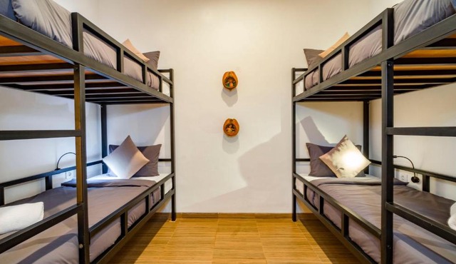 Aura Dormitory House Ubud