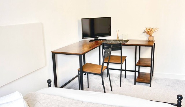 Auracasa Monarch suite