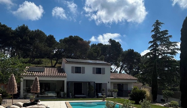 Aurons, a house ideally equipped for your stay in Provence