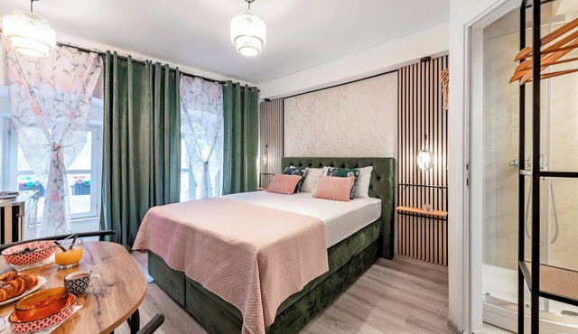 Aurora 1 - One Bedroom Apartment, Sleeps 2