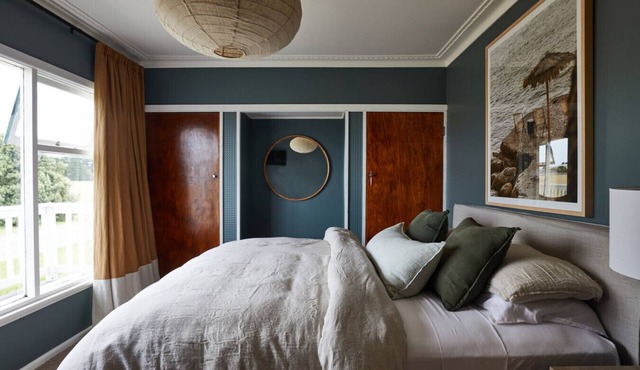 Aurora - Beachside Beauty