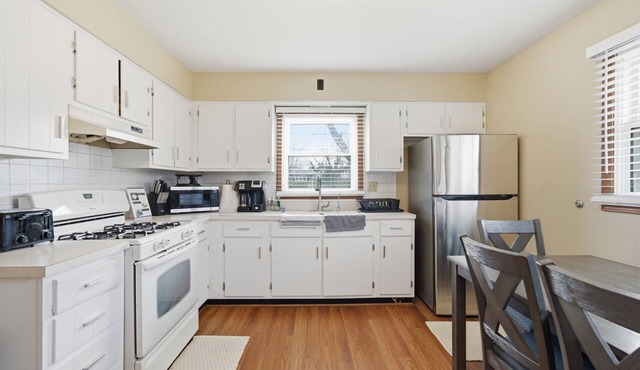 Aurora FHS Rental - Johnston Dr 2 bedrooms