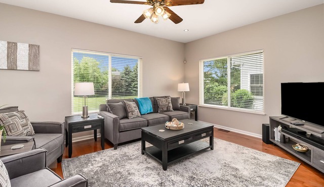 Aurora FHS Rental - Shiloh