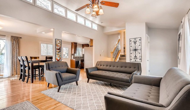 Aurora Home near-UCHealth Anschutz Medical Campus and Denver Airport
