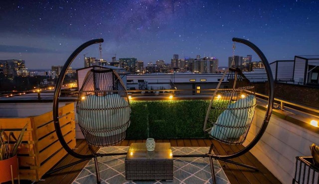 Aurora: Rooftop, Grill + Skyline Views near Gulch
