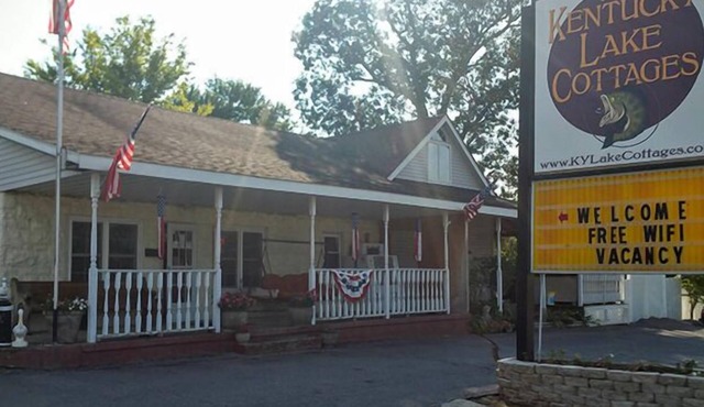Aurora's Kentucky Lake Cottages