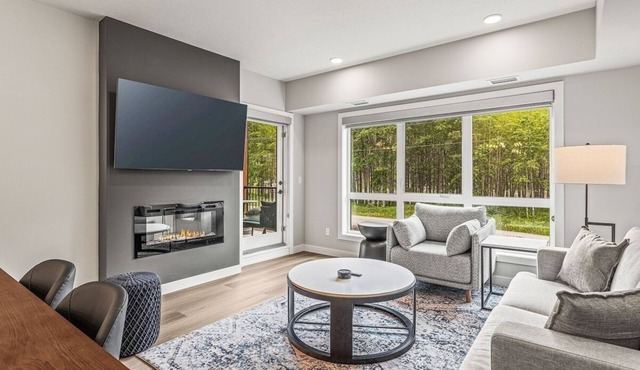 Aurora Skies - 2 Bed/2 Bath - 1st Floor-Sleeps 6