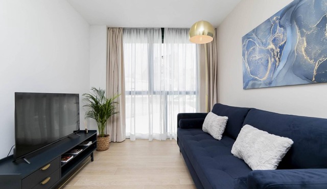 Aurora Stays by Charming III, Apartment for 4 with free parking