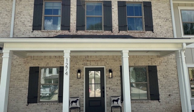 AUsome Home away from home near Vet School