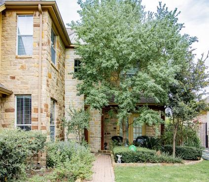 Austin Charm Home by The Key Rentals