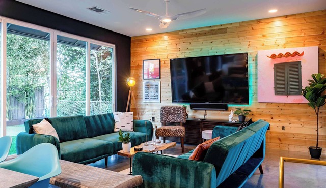 Austin Eastside 4BR Getaway With Patio & Mini Golf