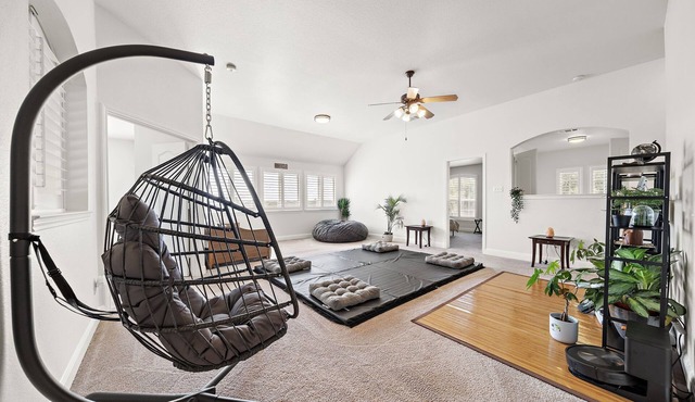 Austin Epic Stay | Yoga Gym | BBQ Yard WiFi Games