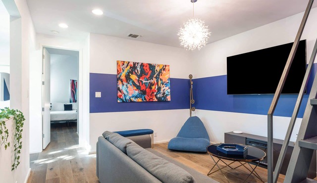 Austin Group Clubhouse 6min walk to Rainey Street