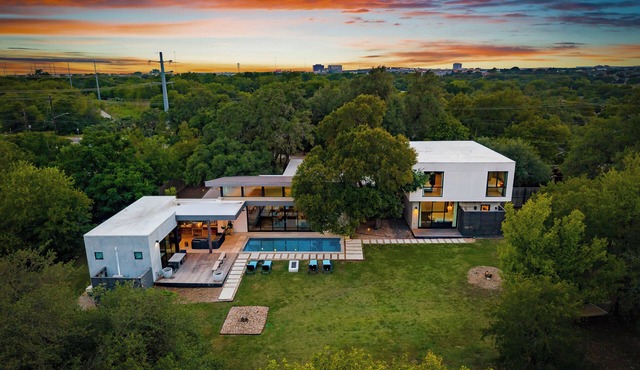 Austin Grove Pool, Fire Pit & Forest Views