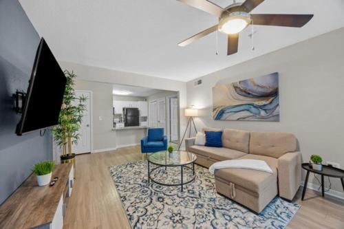 Austin Haven, 2 mins to Airport, 5 mins Downtown