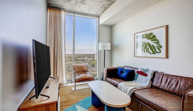 Austin hideaway in the heart of the city with rooftop pool, terrace, and gym