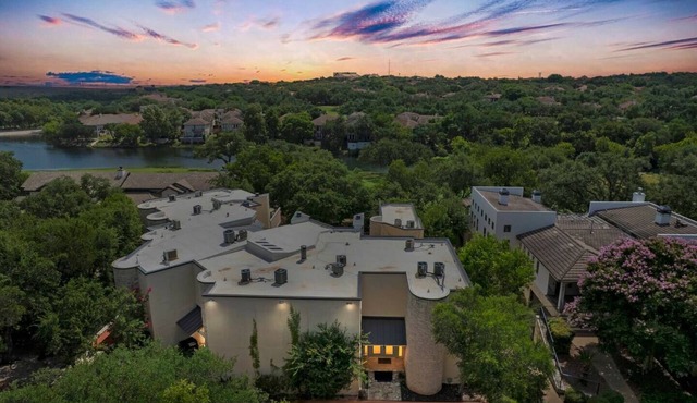 Austin Luxury Hills 4BR Gated Home w/Pool