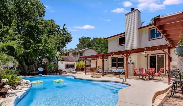 Austin Oasis w/ Pool, Patio, Firepit