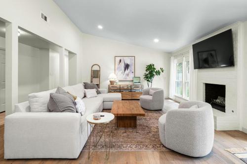 Austin Oasis Zilker, Downtown, Pool, 3 Bedroom