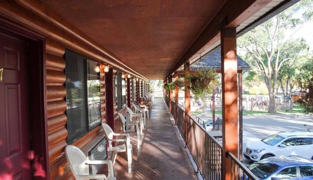 Austin's Chuckwagon Lodge