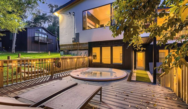 Austin's LUX Modern Home Near Downtown & Zilker