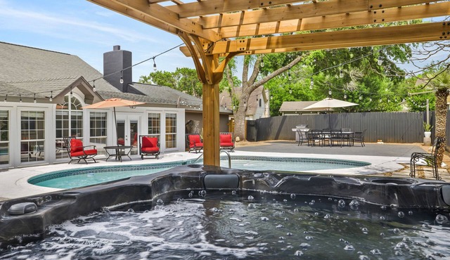 Austin Southern Retreat , the place for bachelor parties and bachelorettes
