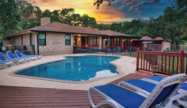 🌿 Austin Stay with Pool, Hot Tub + 2 Acres | Pet Friendly | Outer Escape