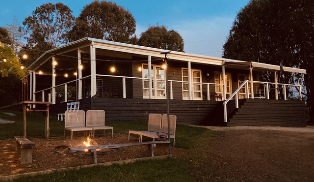 Austracantha Cottage