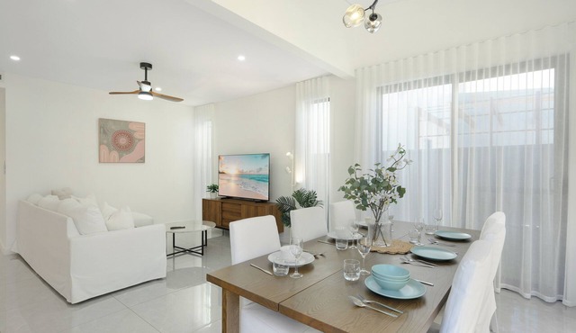 Austral Luxury 5Br Classic Model House