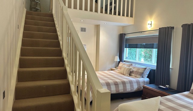 Austral Place 88 via Merri River