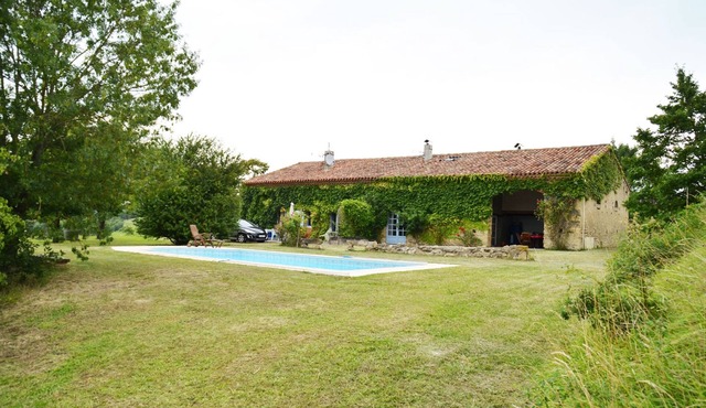 Autan roses, Character Cottage in Lauragais Auriac/Vendinelle
