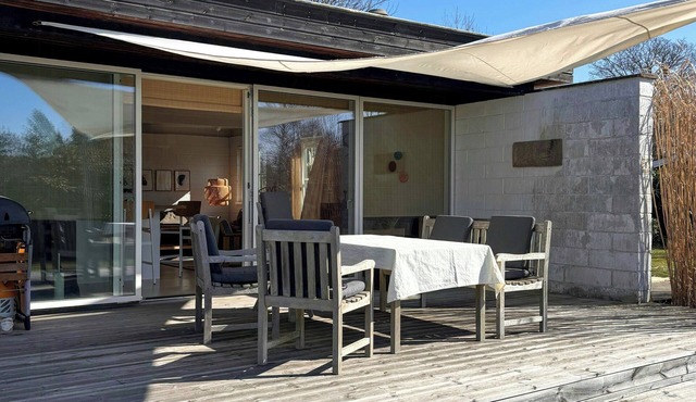 Authentic 1970s house with garden in Smidstrup